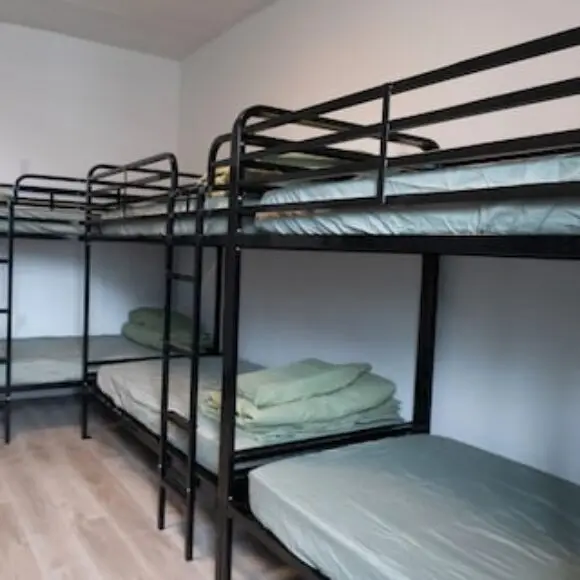 Check Inn CA | hotel Toronto | Trivago