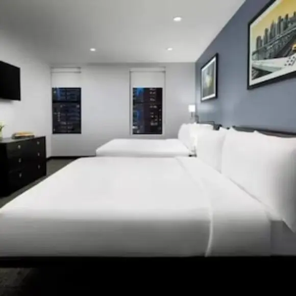 2x Deluxe Two Queen Beds Room At Oyo Hotel Times Square | hotel New York City | Trivago