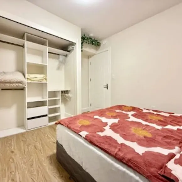 Private Guest Suite Two Parking Spaces | hotel Vancouver | Trivago