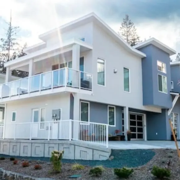 New Modern 1-bedroom Self Contained Suite W/ Air Conditioning | hotel Vancouver | Trivago