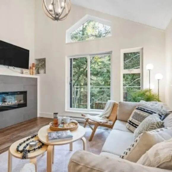 Modern 2BR Creekside Townhome Patio Walk to Gondola Free Parking! | hotel Vancouver | Trivago