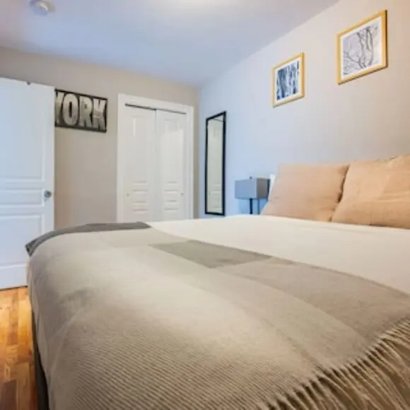 Luxury Studio Suite. Walking Distance To Ubs Arena | hotel New York City | Trivago
