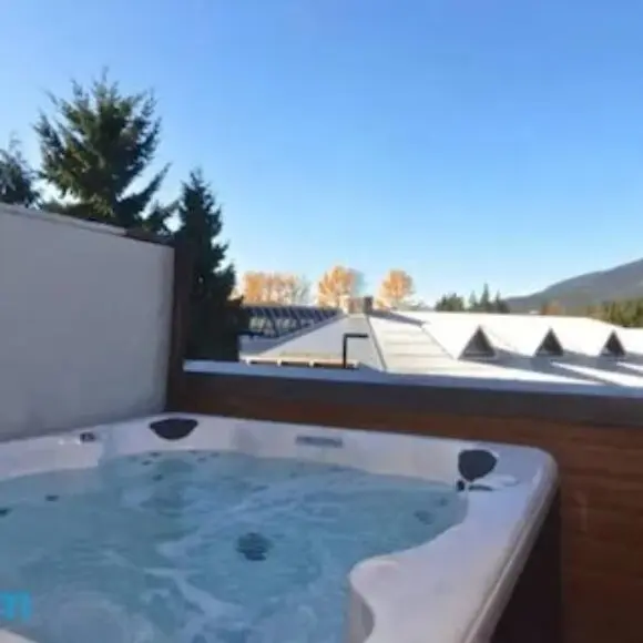 Hearthstone Lodge Studio Village Centre Private Hot Tub Sleeps 5 | hotel Vancouver | Trivago