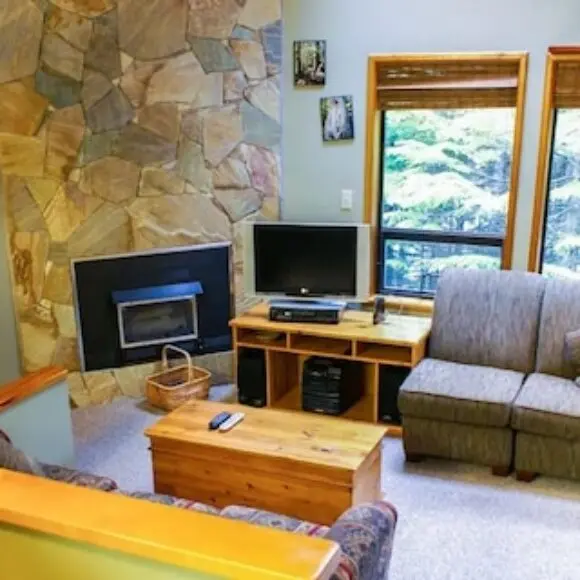 Cedar Hollow 6 – Quiet Mountainside Location With Free Parking | hotel Vancouver | Trivago