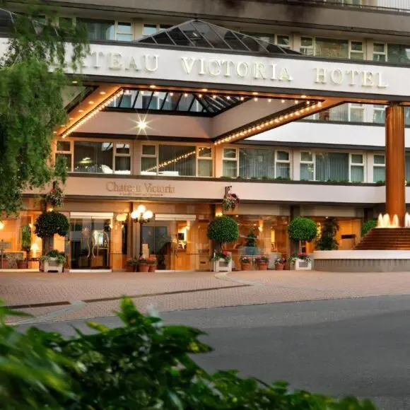 Chateau Victoria Hotel & Suites | hotel Vancouver | Booking.com