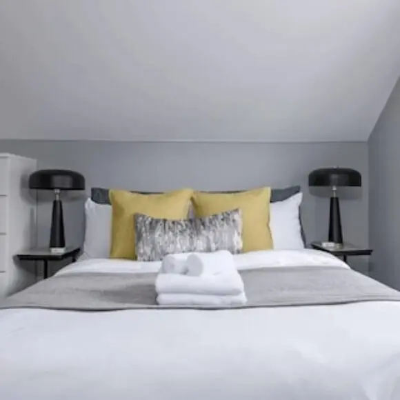 Spacious 4br Retreat Near Yvr And Dt | hotel Vancouver | Trivago