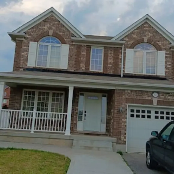 House – Near Toronto Pearson Airport | hotel Toronto | Trivago