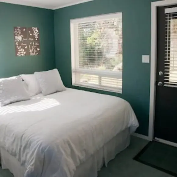 Oceanview Guest Suite with Large 2 Person Soaker Tub | hotel Vancouver | Trivago