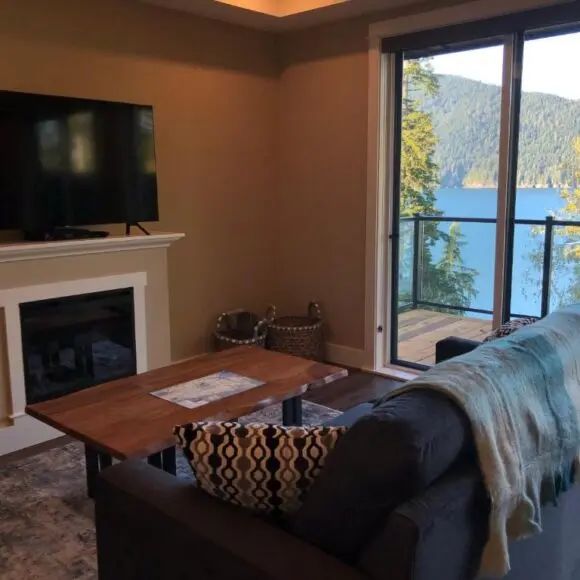 Botany Bay by Eagle Reach Properties | vacation home Vancouver | Booking.com