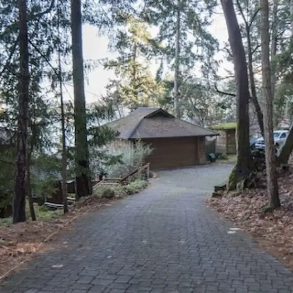 Seaside Sanctuary In Maple Bay With Hot Tub (new!) | hotel Vancouver | Trivago
