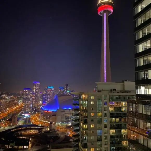 Stylish Condos Toronto | vacation home Toronto | Booking.com