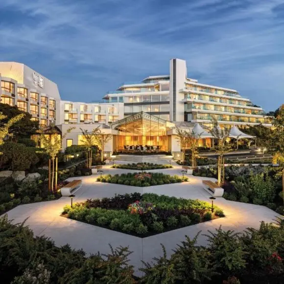 Inn at Laurel Point | hotel Vancouver | Booking.com