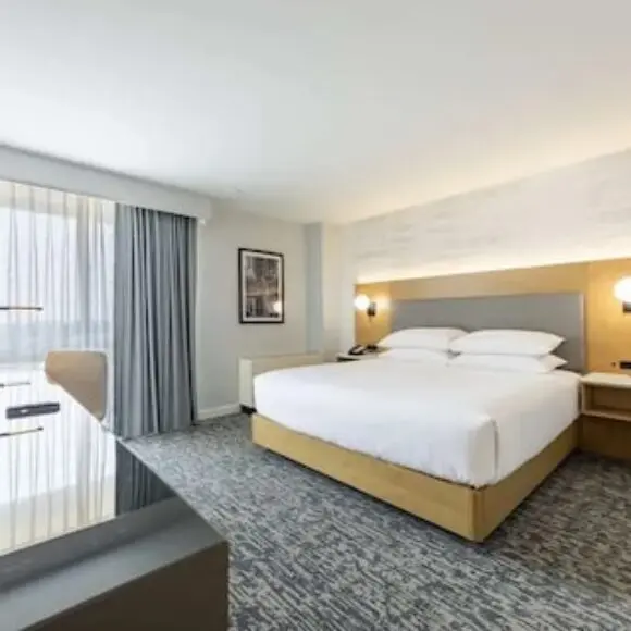 DoubleTree by Hilton New York JFK Airport | hotel New York City | Trivago