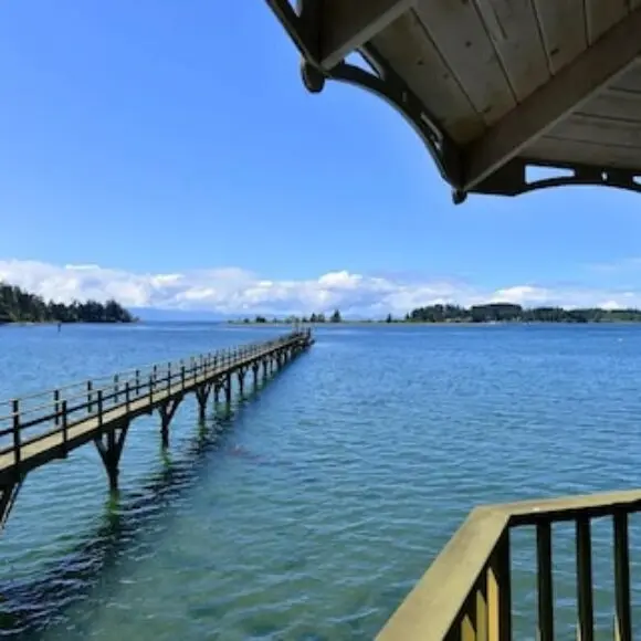 Incredible 4 Bedroom Oceanfront Beach House With Beach And Large Wharf | hotel Vancouver | Trivago