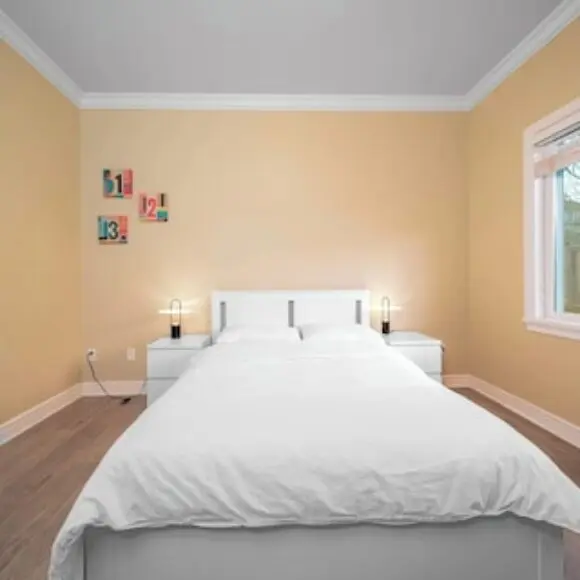 Separate Entrance Large 1 Bedroom Suite | hotel Vancouver | Trivago