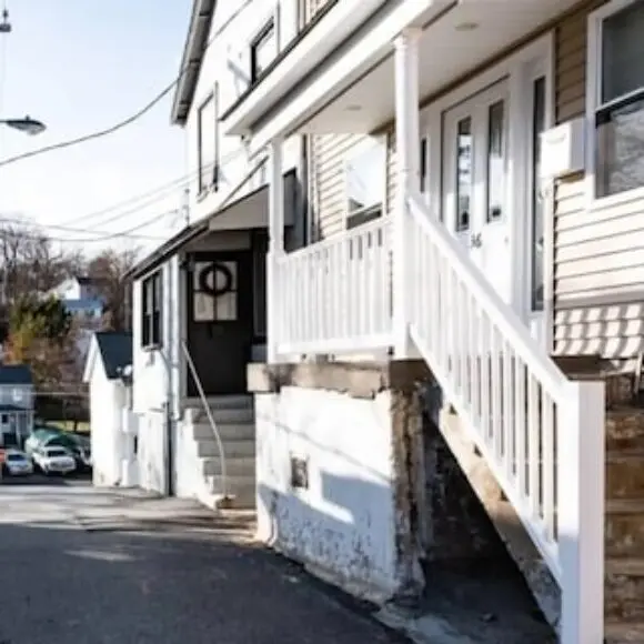 Lovely 3br Home With Parking-walk To Wp Gate! | hotel New York City | Trivago
