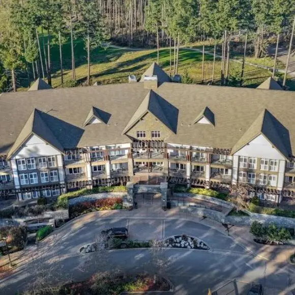 Fairways Hotel on the Mountain | hotel Vancouver | Booking.com