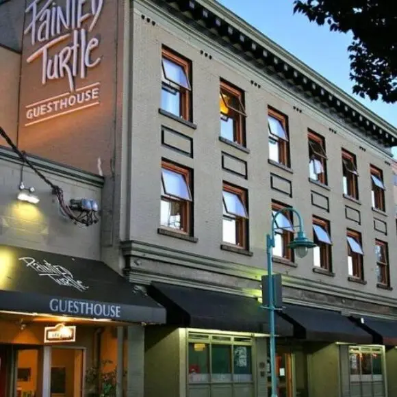 Painted Turtle Guesthouse | budget Vancouver | Booking.com