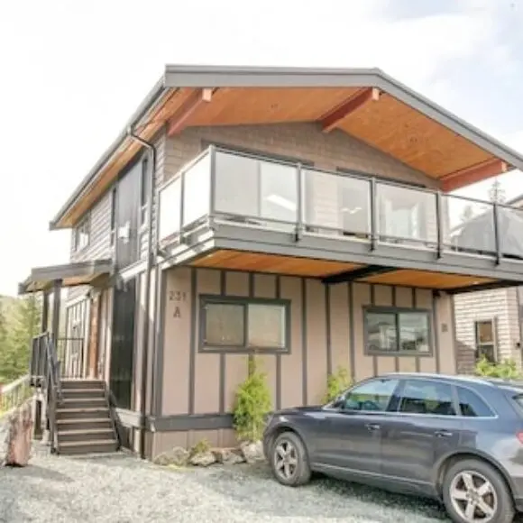 #231b – Shore 2 Please – Lower Suite | hotel Vancouver | Trivago