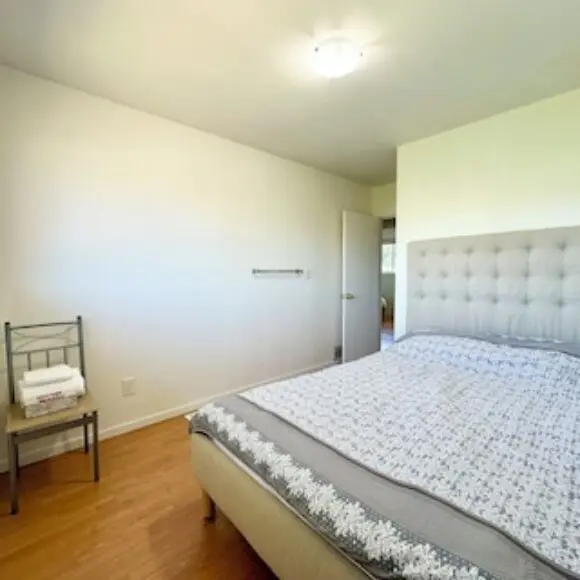 Large House With Kitchen Washing Machine And Internet Near Yvr Airport & Mall | hotel Vancouver | Trivago