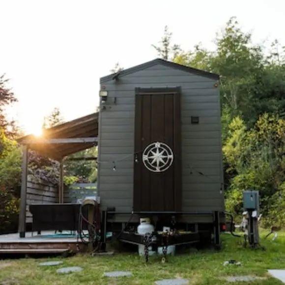 Frolander Bay Resort – Tiny Home | hotel Vancouver | Trivago