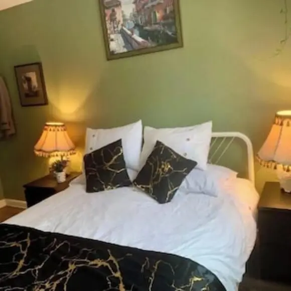 Entire Guest Suite W/kitchen 2 Bedrooms 3 Beds | hotel Vancouver | Trivago