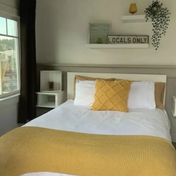 Welcome To The Ocean Front Cowibbean Cottage | hotel Vancouver | Trivago