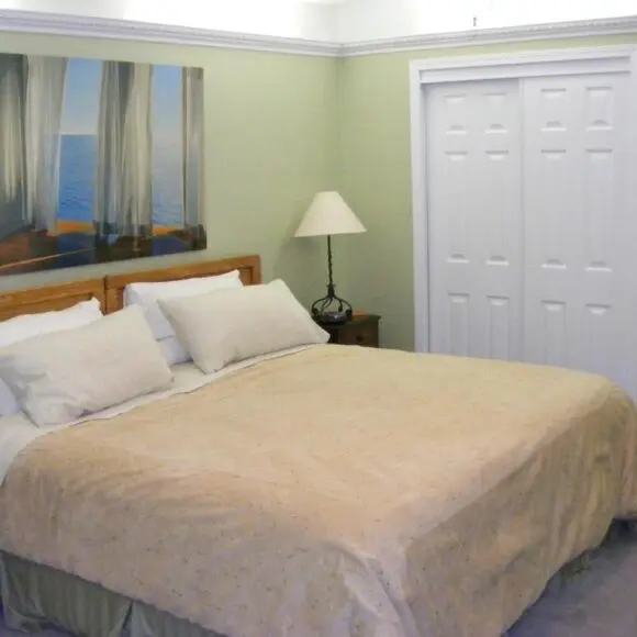 Hummingbird Guesthouse | vacation home Vancouver | Booking.com