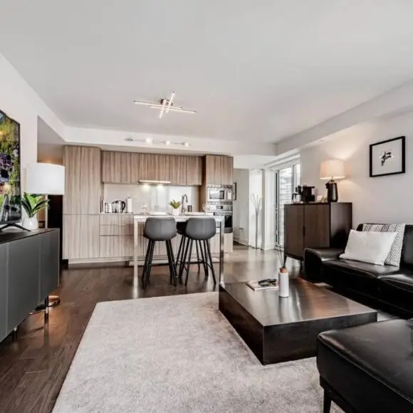 Luxury Condo on Bay Street | vacation home Toronto | Booking.com