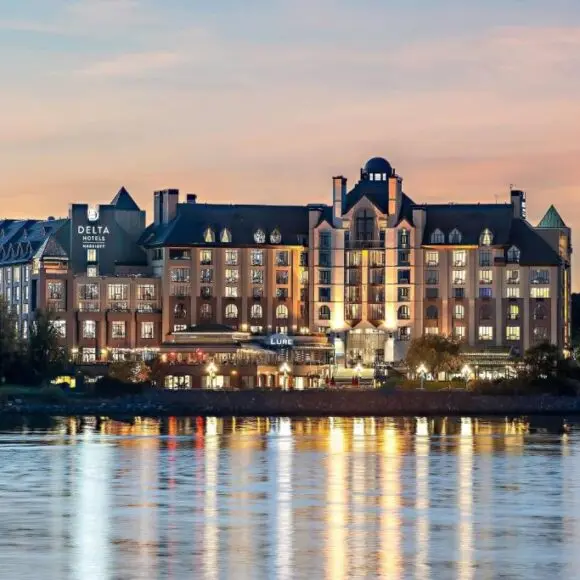 Delta Hotels by Marriott Victoria Ocean Pointe Resort | vacation home Vancouver | Booking.com
