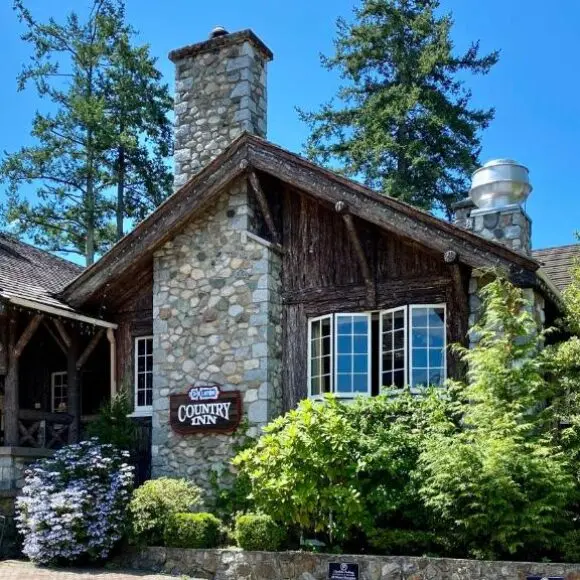 The Latch Inn | hotel Vancouver | Booking.com