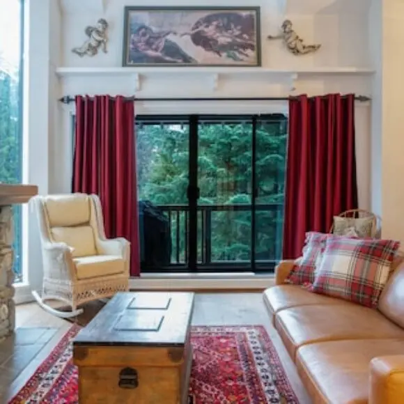 Cabin Style Loft I 5 min to Ski Lifts I Parking | hotel Vancouver | Trivago