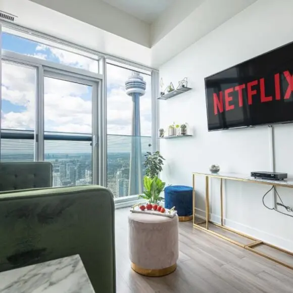 Beautiful Luxurious Modern Condo With Breathtaking Views | vacation home Toronto | Booking.com