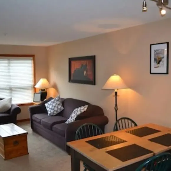 Amazing Ski In Ski Out Renovated 1 Bed (Sleeps 4) Unit | hotel Vancouver | Trivago
