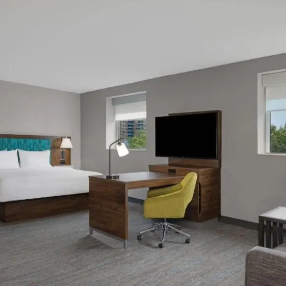 Hampton Inn & Suites by Hilton Toronto Downtown | hotel Toronto | Booking.com