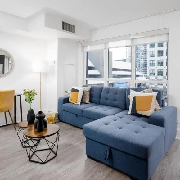 Chic 1-BR Condo; Parking included; Downtown Core | vacation home Toronto | Booking.com