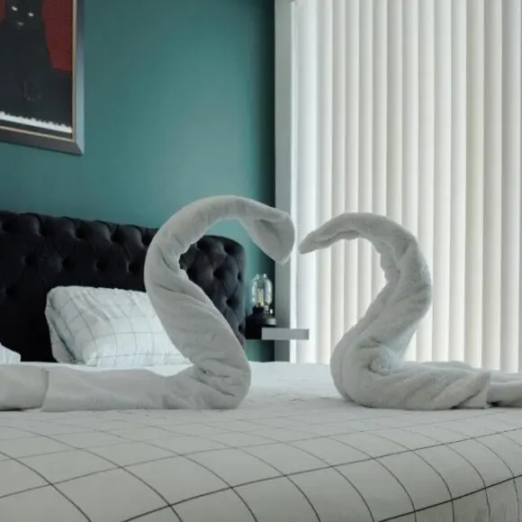 Luxury Condo w/Fascinating View&Free Parking | vakantiehuis Toronto | Booking.com