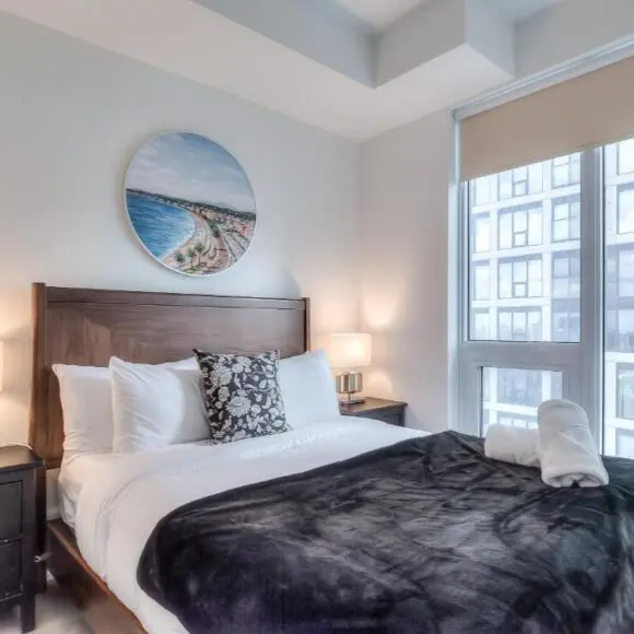 RivetStays – The Jarvis | vacation home Toronto | Booking.com