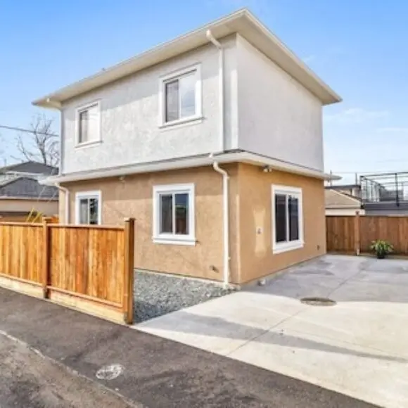 New Laneway Home in Quiet Area Near Downtown | hotel Vancouver | Trivago