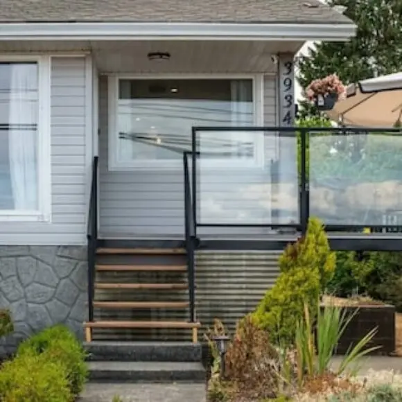 Beachfront | Sandy Shore Near Mt. Washington | hotel Vancouver | Trivago