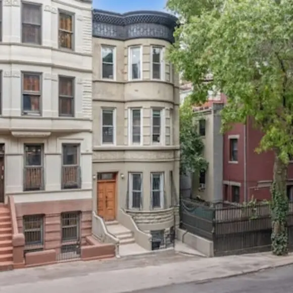 Artful 3bdr: Near Subway Stadium + Private Patio | hotel New York City | Trivago