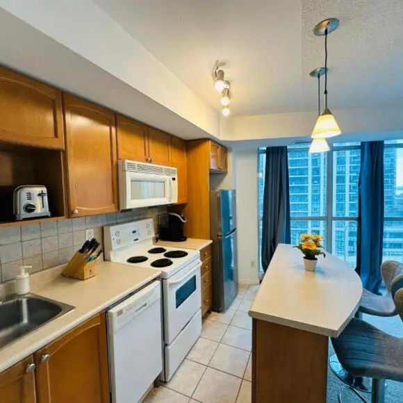 The Yonge Suites | vacation home Toronto | Booking.com