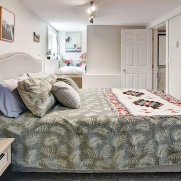 Cozy 1-br Suite With Ocean Views Full Kitchen Projector And Garden | hotel Vancouver | Trivago
