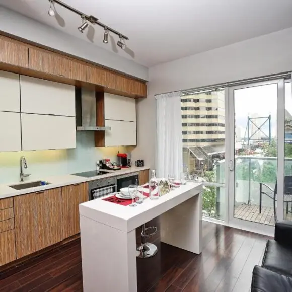 RivetStays – The Atmos II | vacation home Toronto | Booking.com