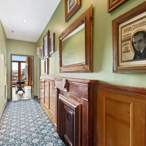 The Historic Blue Moon Hotel – NYC | hotel New York City | Booking.com