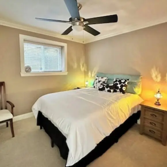 Serene 2br Suite At Lloyd Ave | hotel Vancouver | Trivago
