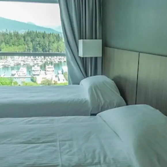 Lord Stanley Suites On The Park | hotel Vancouver | Trivago