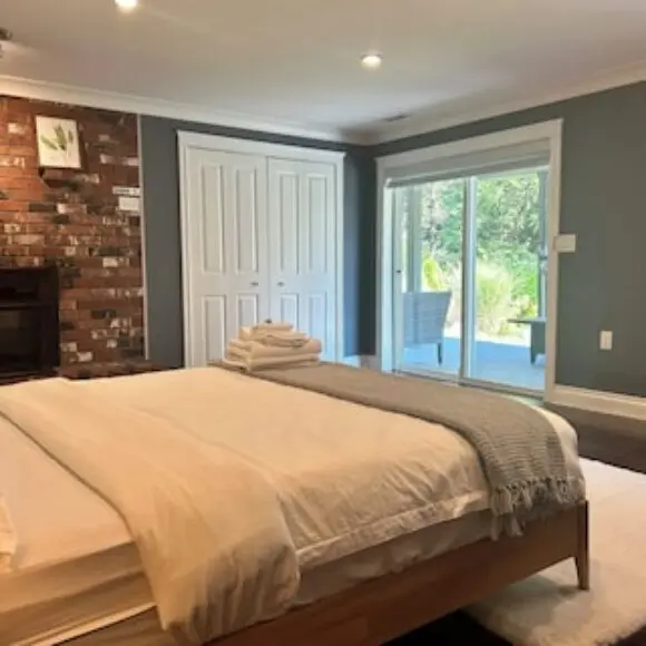 North Vancouver Lynn Valley Two Bedrooms Suite | hotel Vancouver | Trivago