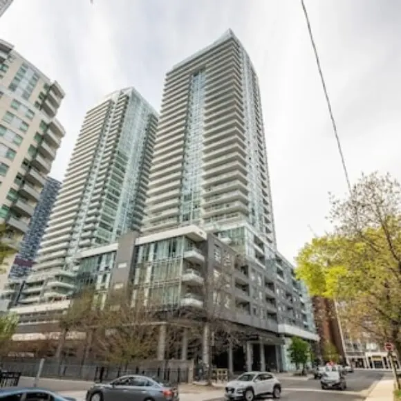 GLOBALSTAY Modern 1BD+Den Condo w/ Balcony Lillian St | hotel Toronto | Trivago