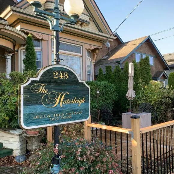 Haterleigh Heritage Inn | vacation home Vancouver | Booking.com